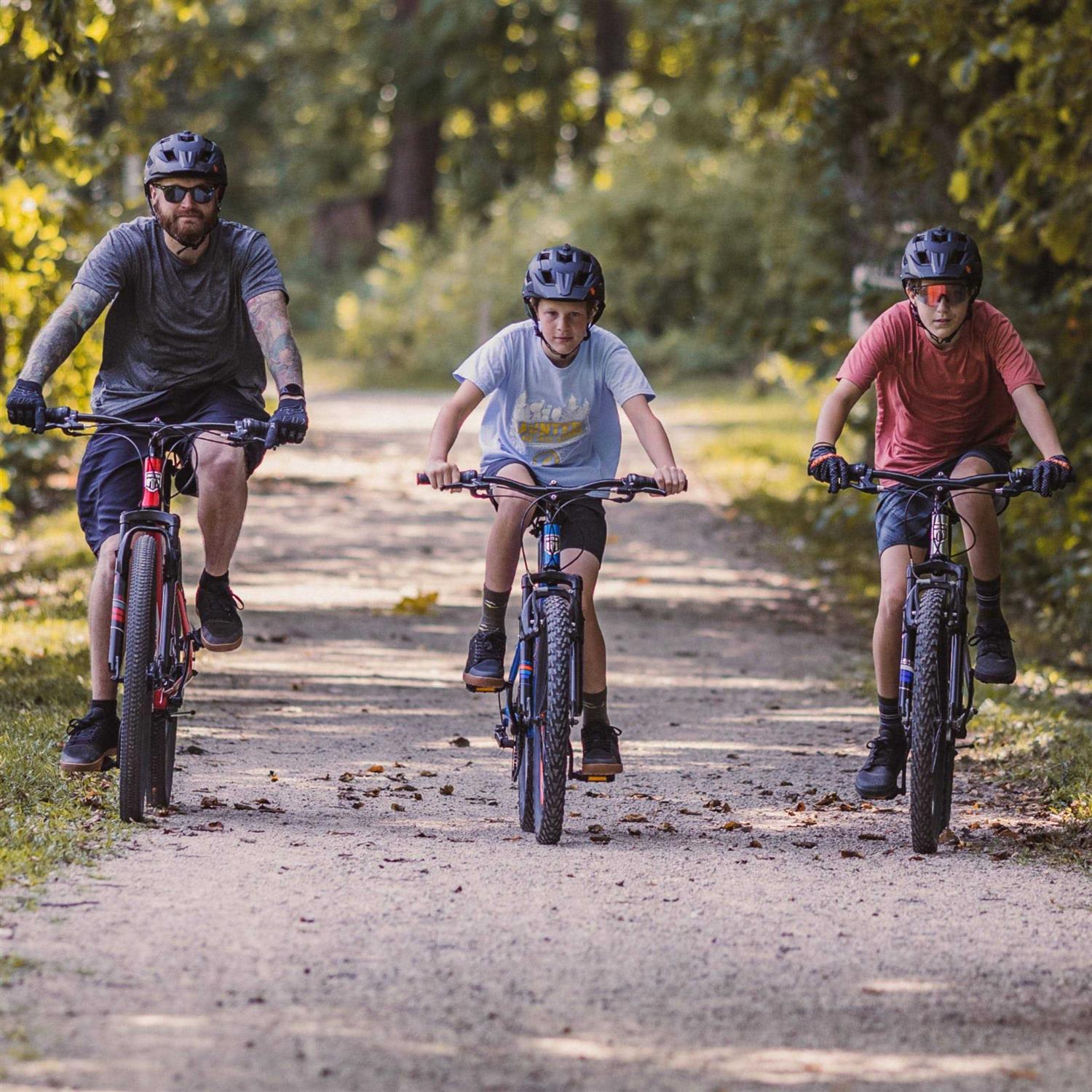 Mongoose Flatrock Mountain Bike - Image 4