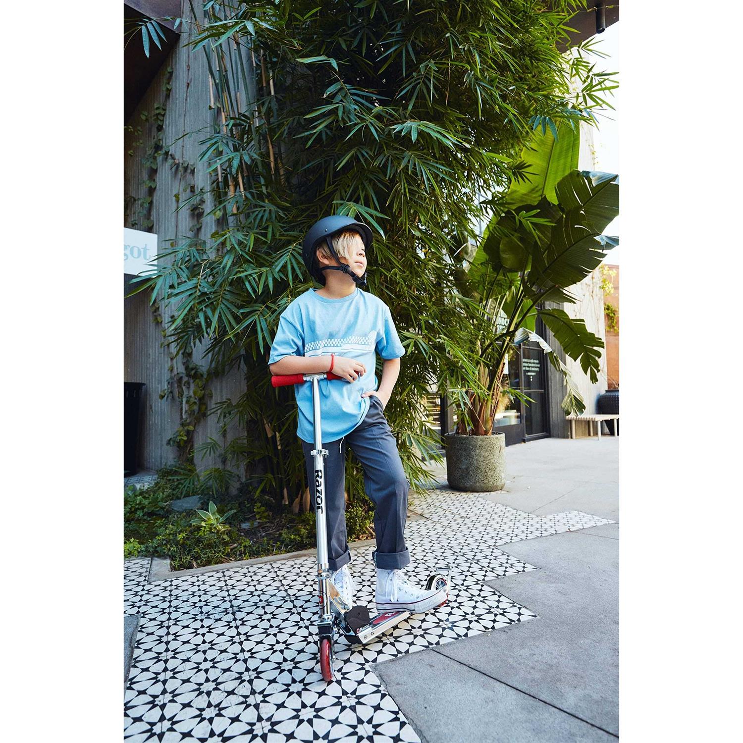 Razor Kick Scooter - Image 4