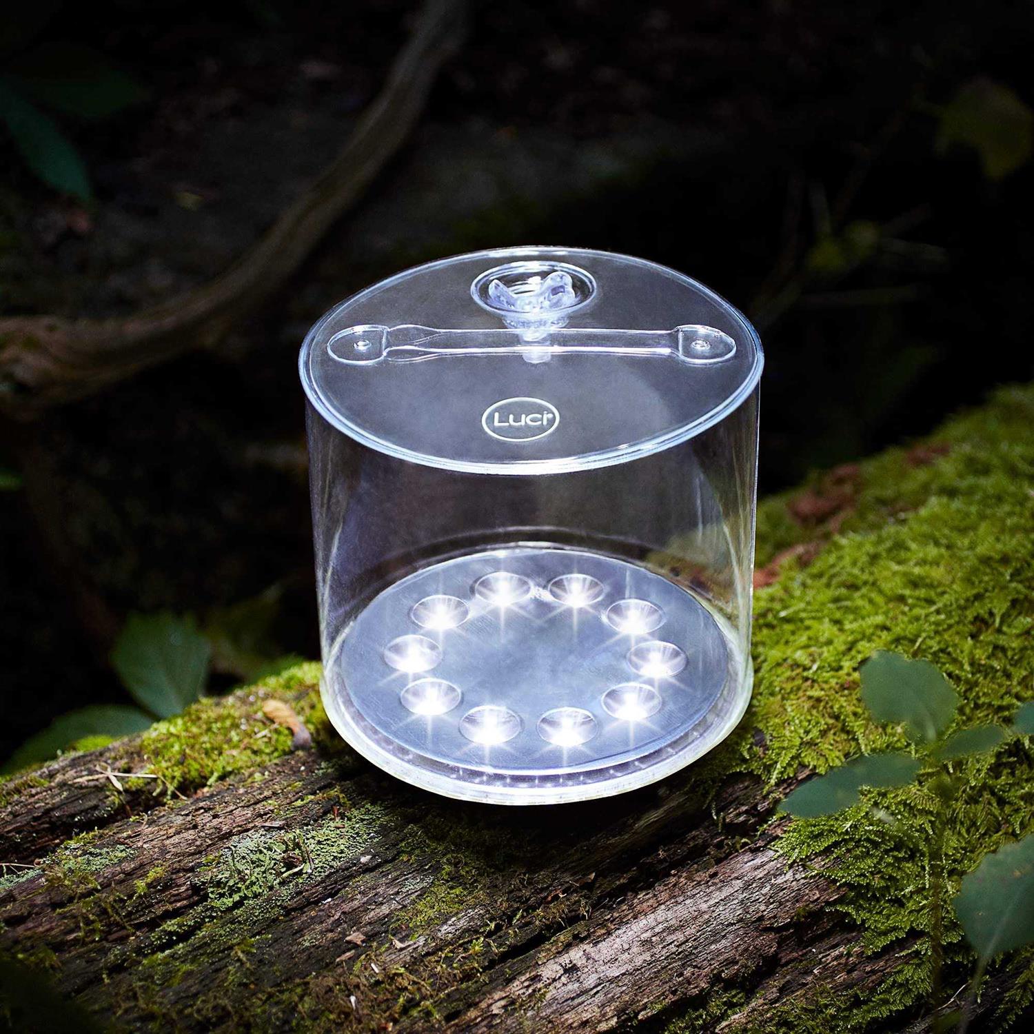 MPOWERD Luci Outdoor 2.0 Inflatable Solar Lantern - Image 3