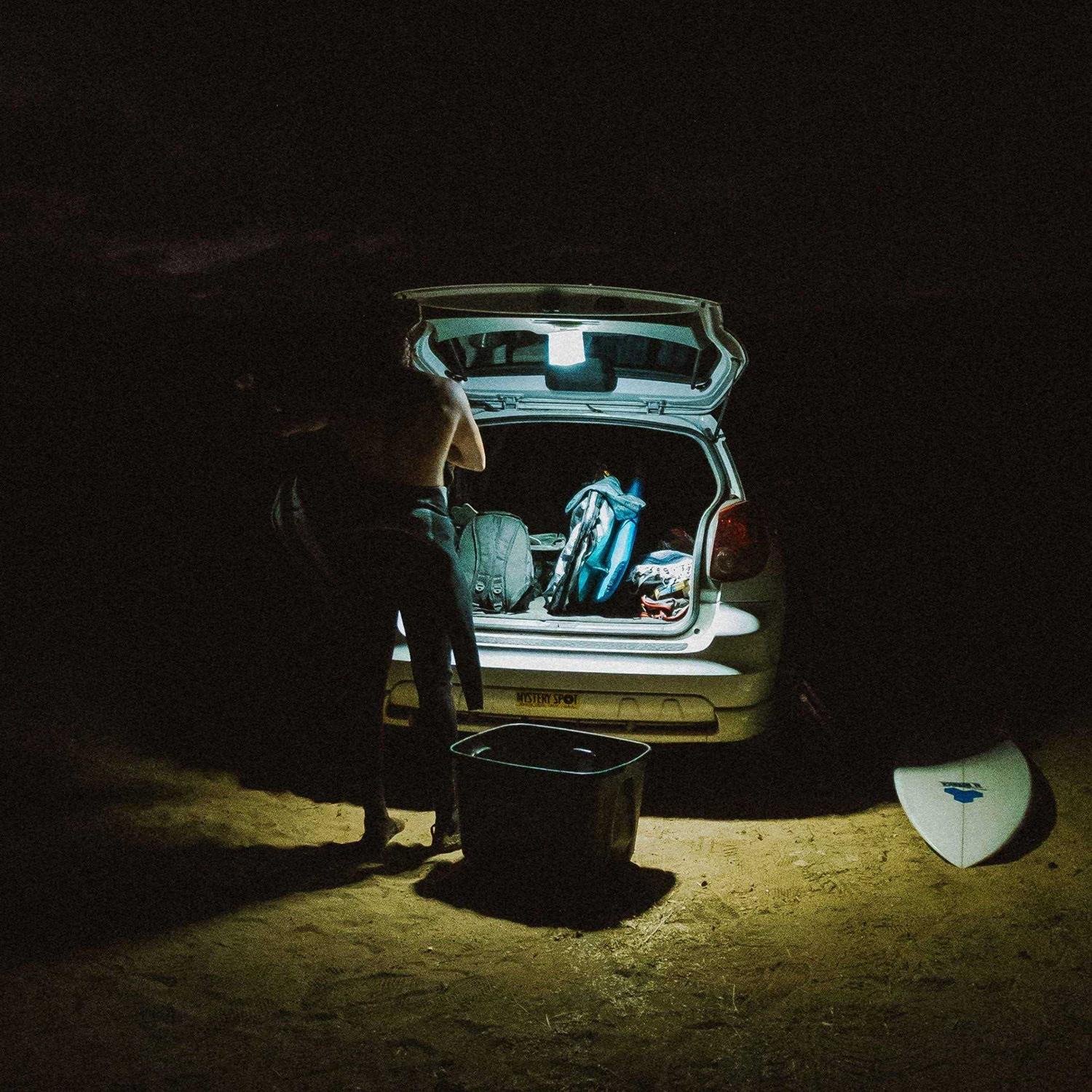 MPOWERD Luci Outdoor 2.0 Inflatable Solar Lantern - Image 5