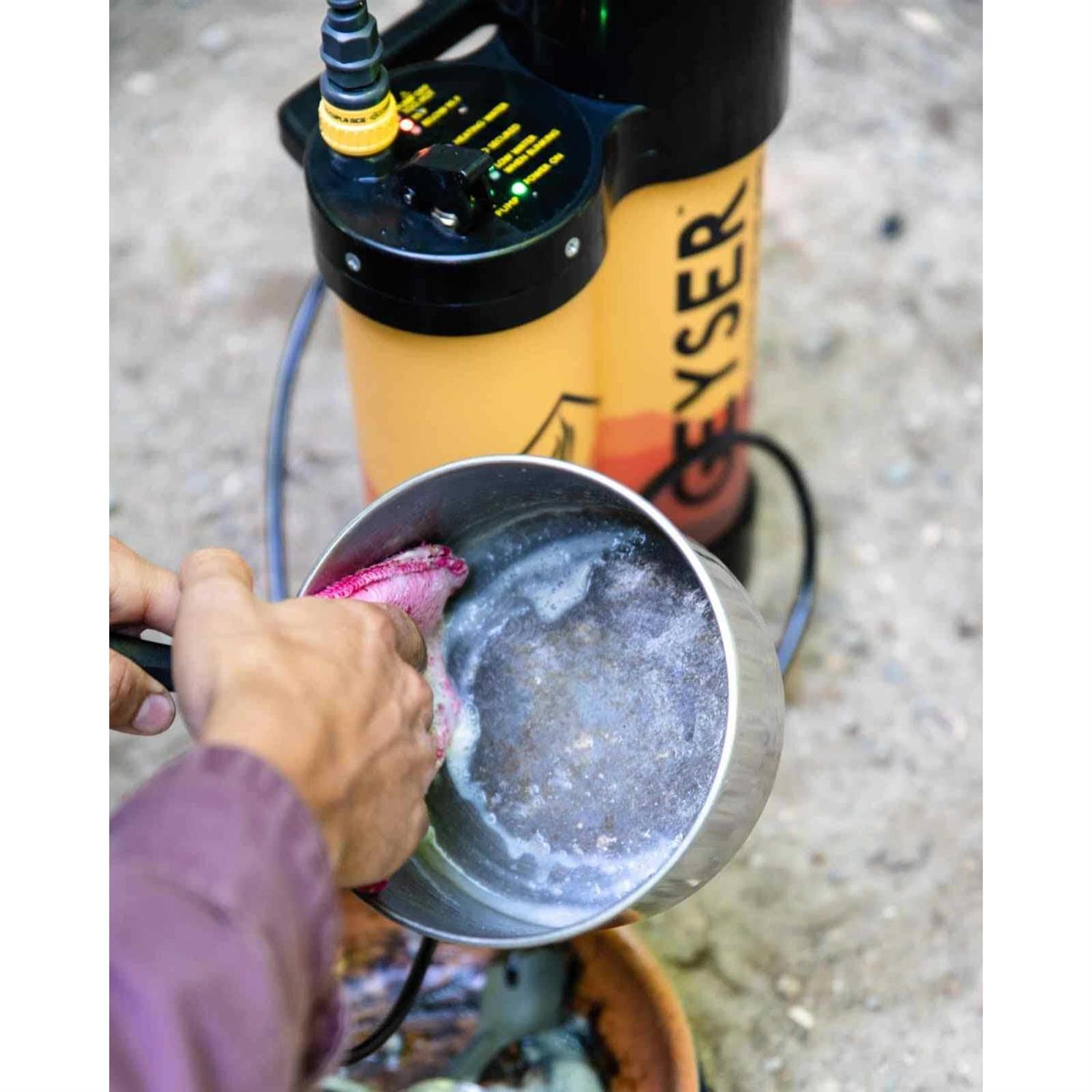 Geyser Portable Shower with Heater - Image 3