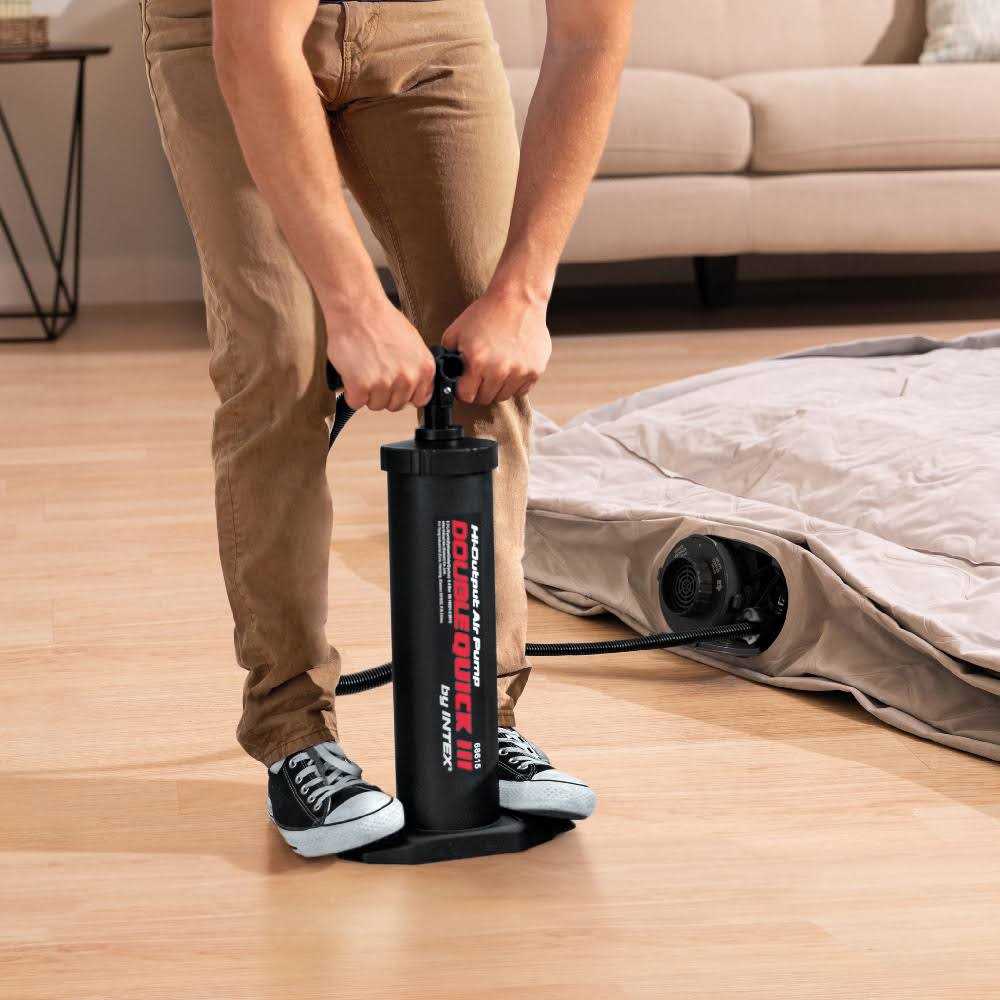 Intex Double Quick III Hand Pump - Image 4