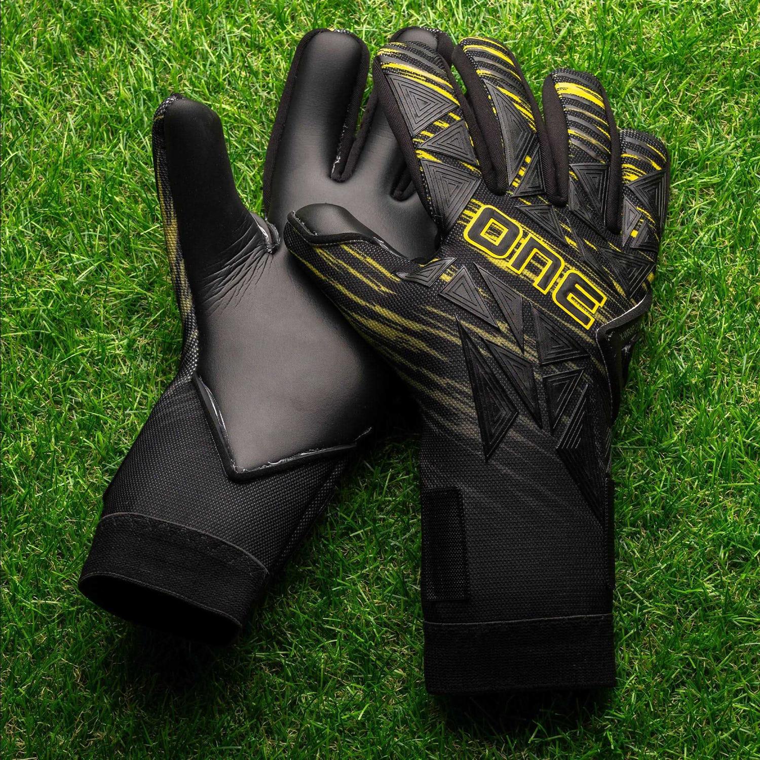 One GEO 3.0 Goalkeeper Gloves - Image 2