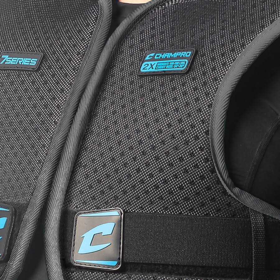Champro 7 Series Football Shoulder Pad - Image 3