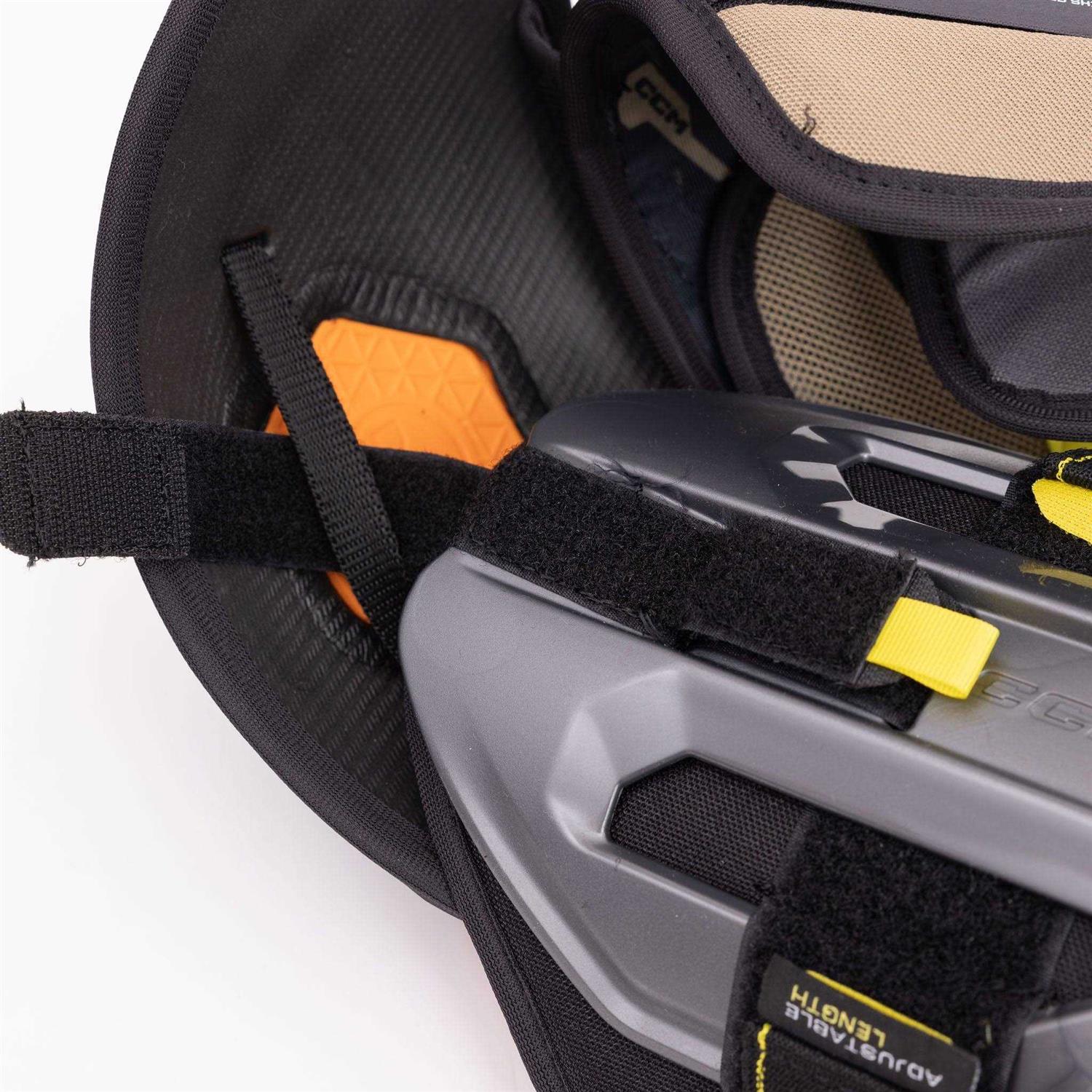 CCM Tacks AS V Pro Shoulder Pads - Image 3