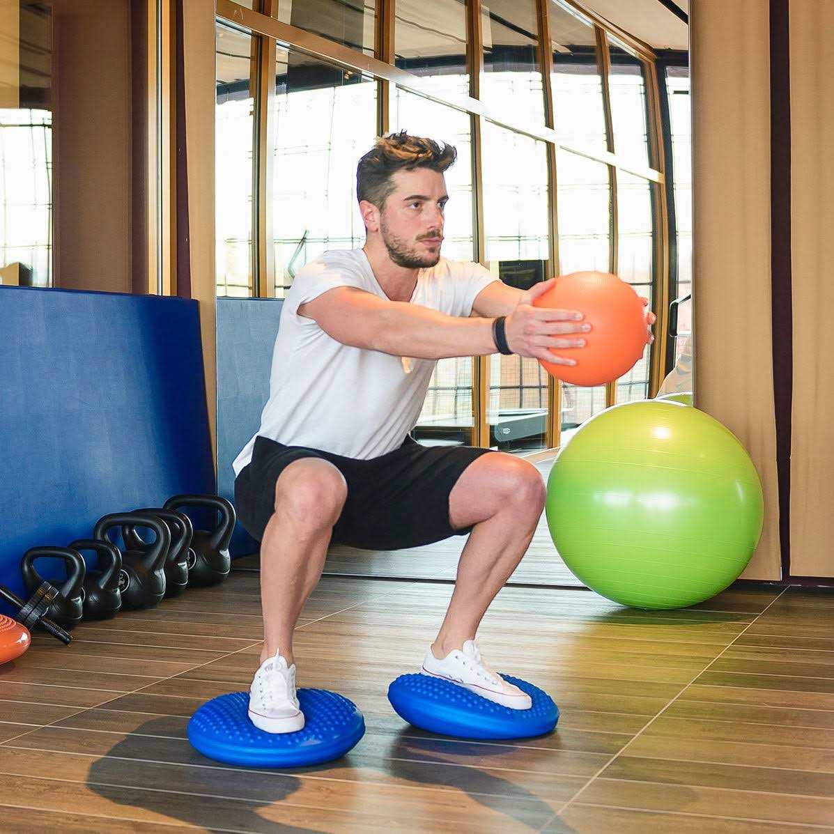 Gymnic Heavymed Medicine Ball - Image 3