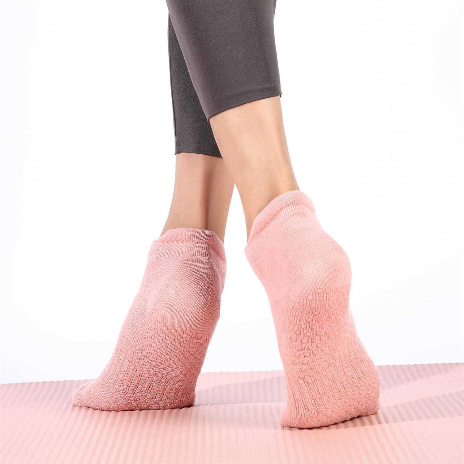 loudashuaiqi Grip socks 3 pairs Pilates Grip socks Pilates socks Grip socks soccer - Image 3